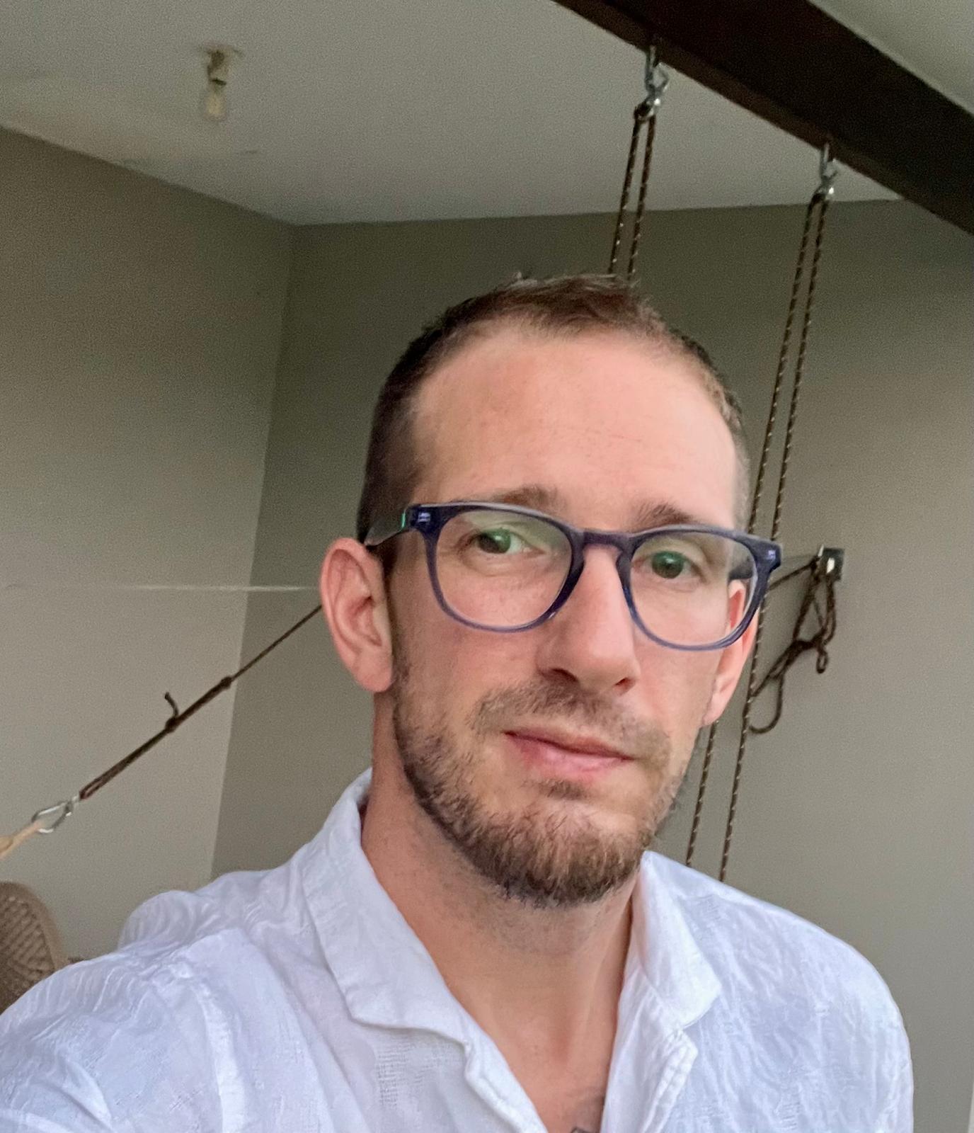 Votre humble serviteur ;)